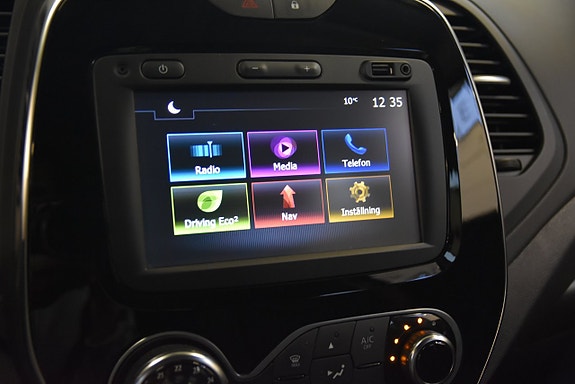 Renault Captur 11 of 16