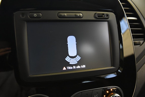 Renault Captur 14 of 16