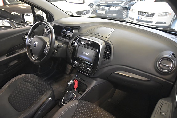 Renault Captur 9 of 16