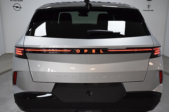 Opel Grandland 10 of 25
