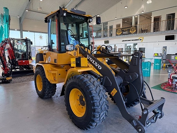 Volvo L30HS 4 of 5