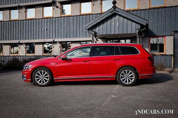 Volkswagen Passat 7 of 19