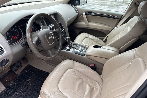 Audi Q7 9 of 20