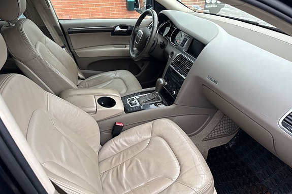 Audi Q7 10 of 20