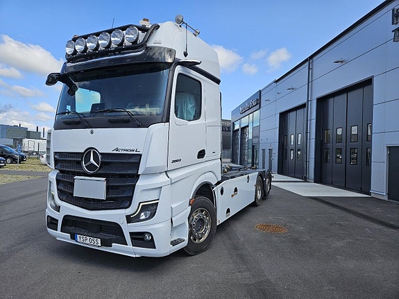 Mercedes-Benz Actros 2853