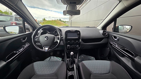 Renault Clio 7 of 16