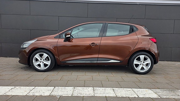 Renault Clio 2 of 16