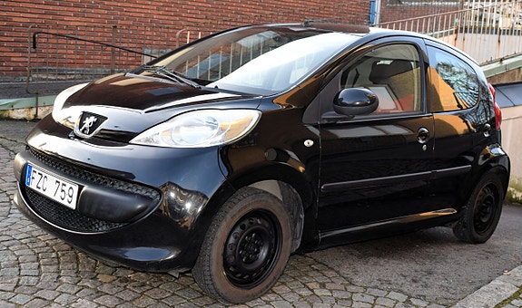 Peugeot 107 3 of 5