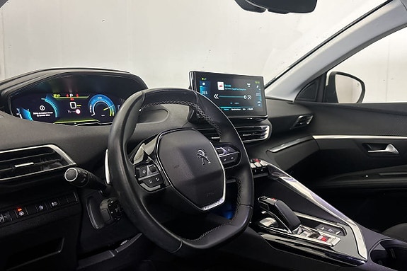 Peugeot 3008 4 of 5