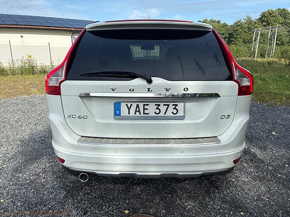 Volvo XC60 6 of 30