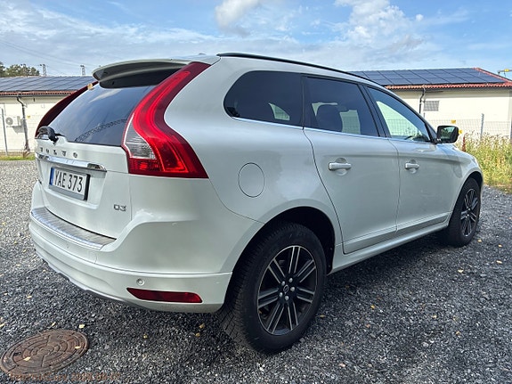 Volvo XC60 5 of 30