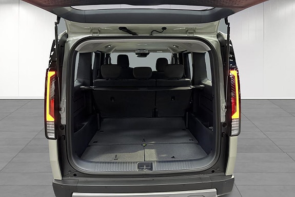 Kia PV5 6 of 27