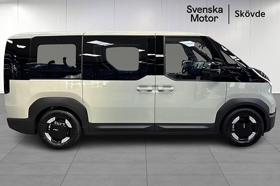 Kia PV5 2 of 5