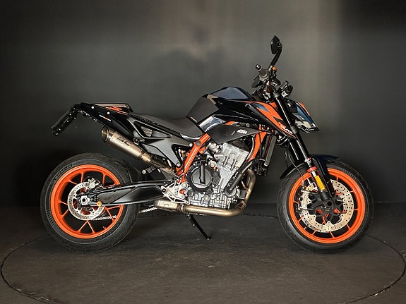 KTM 890 Duke R