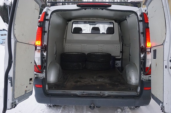 Mercedes-Benz Vito 109 4 of 5