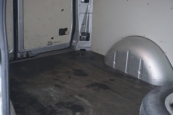 Mercedes-Benz Vito 109 12 of 14