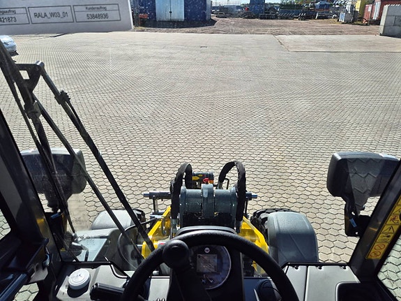 Kramer 5045 / 2,5 tons lastare / 30km / lyfter stenpall 8 of 9