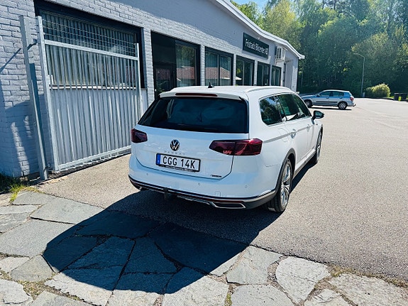 Volkswagen Passat 3 of 5
