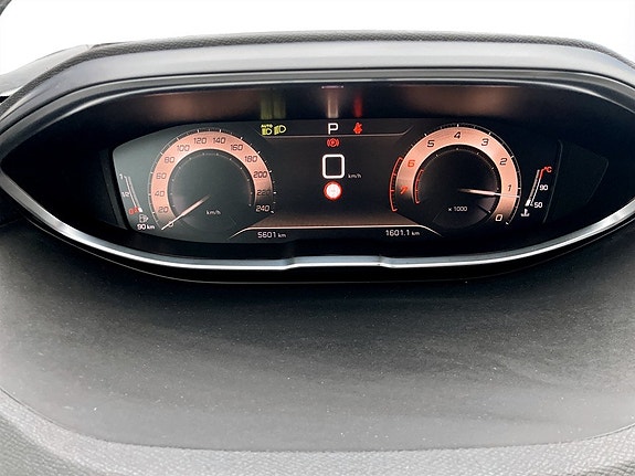 Peugeot 5008 9 of 16