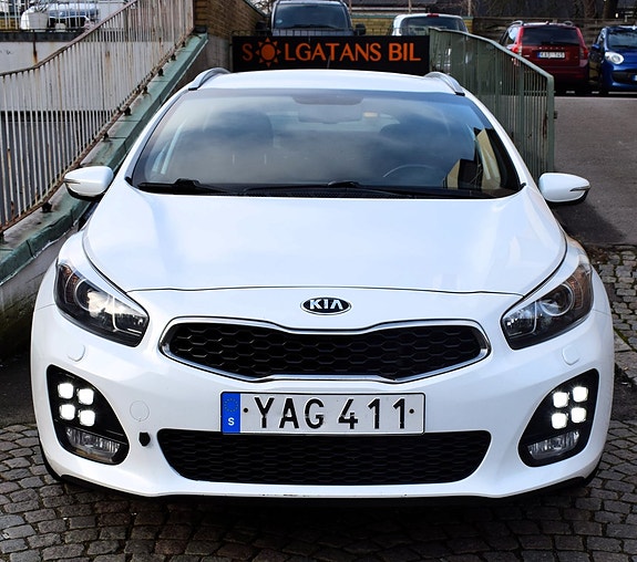 Kia Ceed 3 of 10