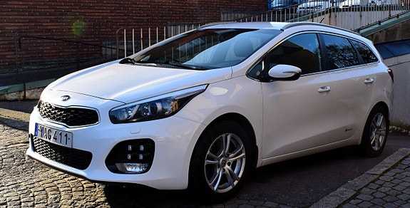 Kia Ceed 2 of 10