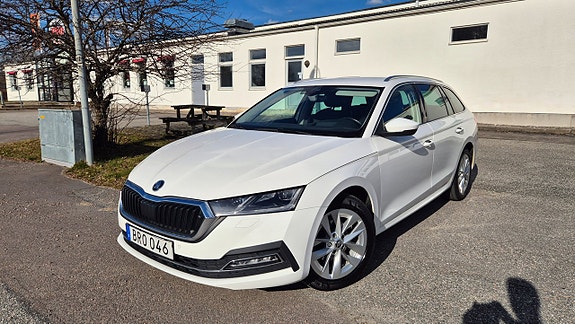 Skoda Octavia 2 of 5