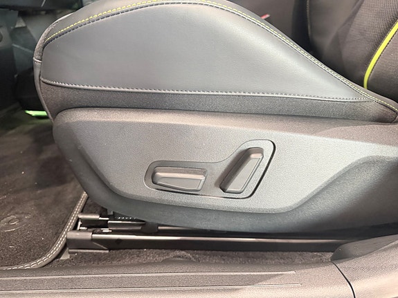 Kia EV6 8 of 15
