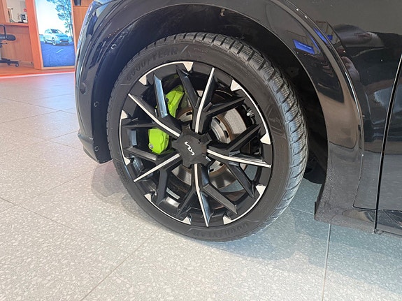 Kia EV6 12 of 15