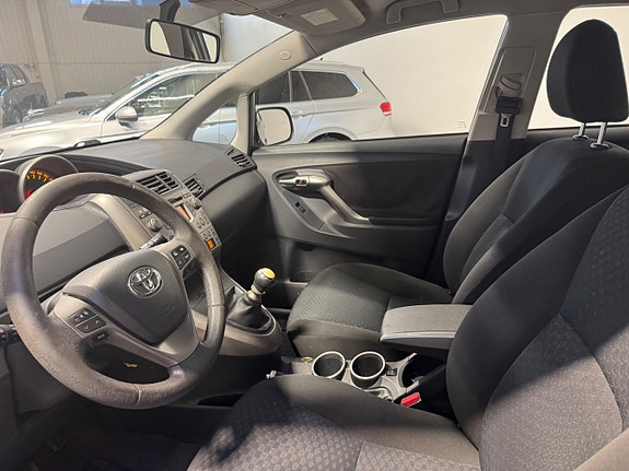 Toyota Verso 13 of 22