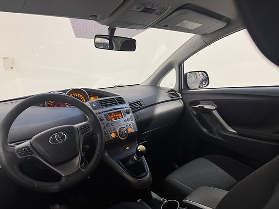 Toyota Verso 14 of 22