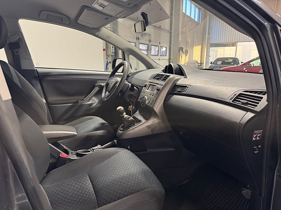 Toyota Verso 11 of 22