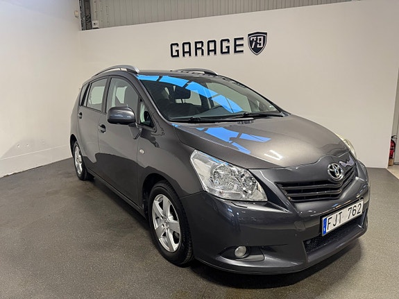 Toyota Verso 2 of 5