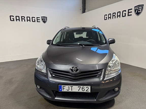 Toyota Verso 4 of 5