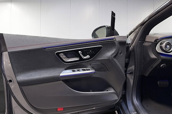 Mercedes-Benz EQE350 15 of 18