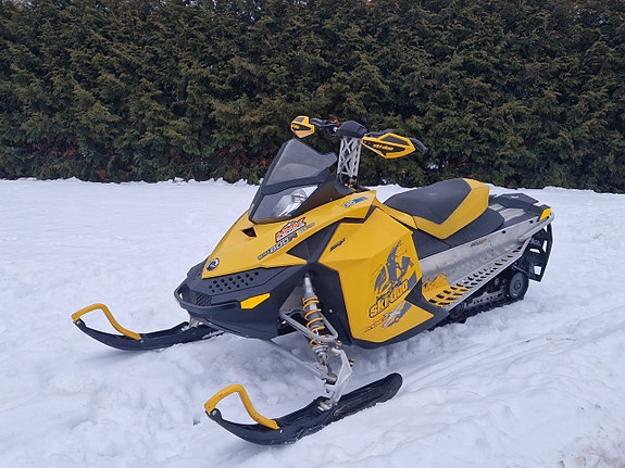 Ski-Doo MXZ 800 x - Nyrenoverad - REPOBJEKT 2 of 4