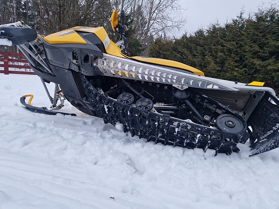 Ski-Doo MXZ 800 x - Nyrenoverad - REPOBJEKT 4 of 4