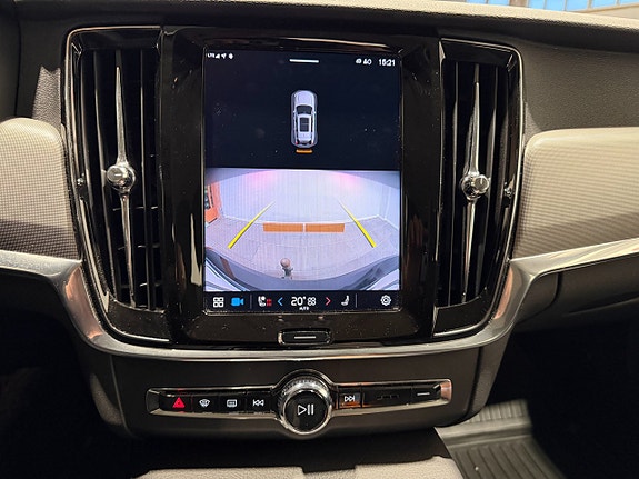 Volvo V90 24 of 27
