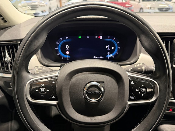 Volvo V90 21 of 27