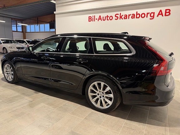 Volvo V90 3 of 5