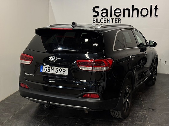 Kia Sorento 8 of 24
