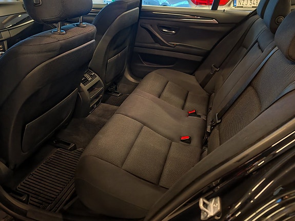 BMW 520d 10 of 12