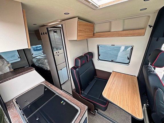 Bürstner Habiton HMX 6.0 4WD, Panorama, 190 hk, FINNS I HALLEN 4 of 17