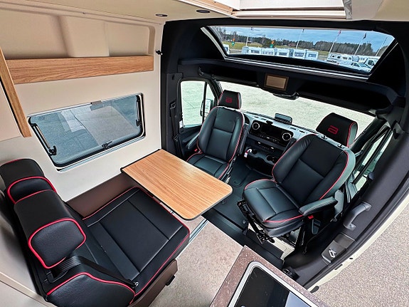 Bürstner Habiton HMX 6.0 4WD, Panorama, 190 hk, FINNS I HALLEN 2 of 17