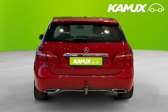 Mercedes-Benz B200 d 5 of 5
