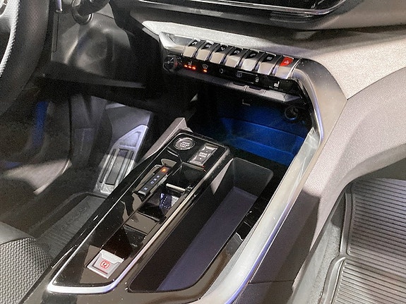 Peugeot 5008 11 of 16