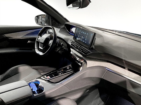 Peugeot 5008 8 of 16