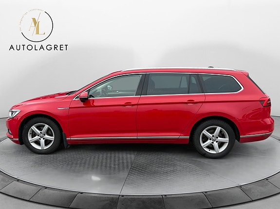 Volkswagen Passat 2 of 5