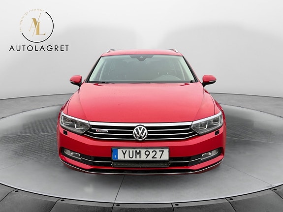 Volkswagen Passat 3 of 5