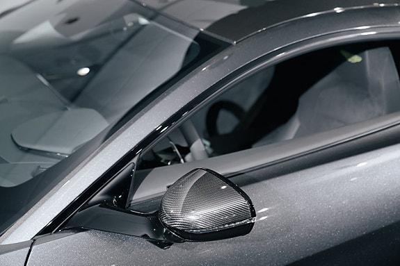 Aston Martin Vantage 8 of 21