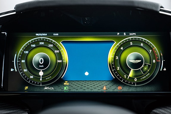 Aston Martin Vantage 17 of 21
